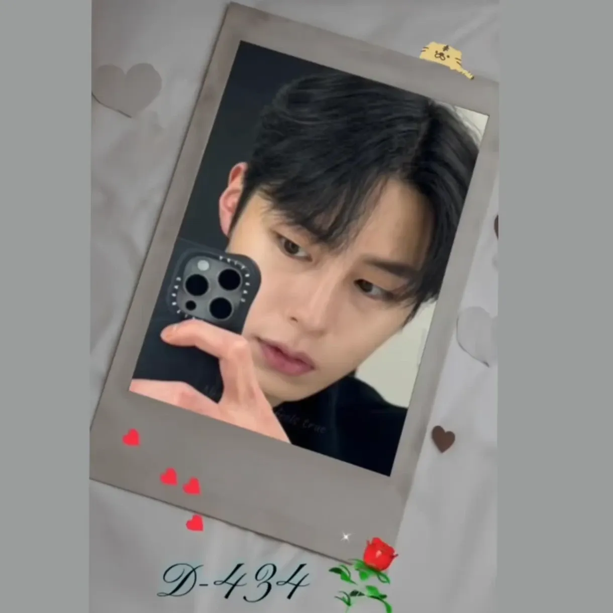 A moment captured by a fan of Lee Jaewook