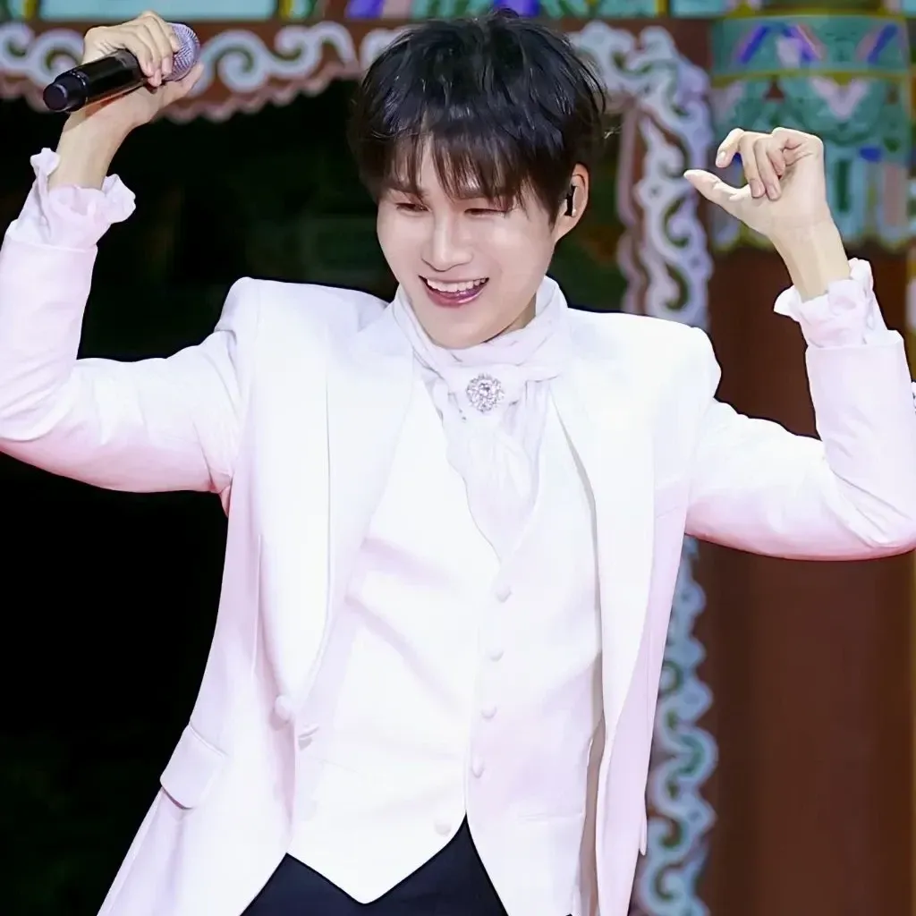 Cuplikan di balik layar dari Kim Heejae