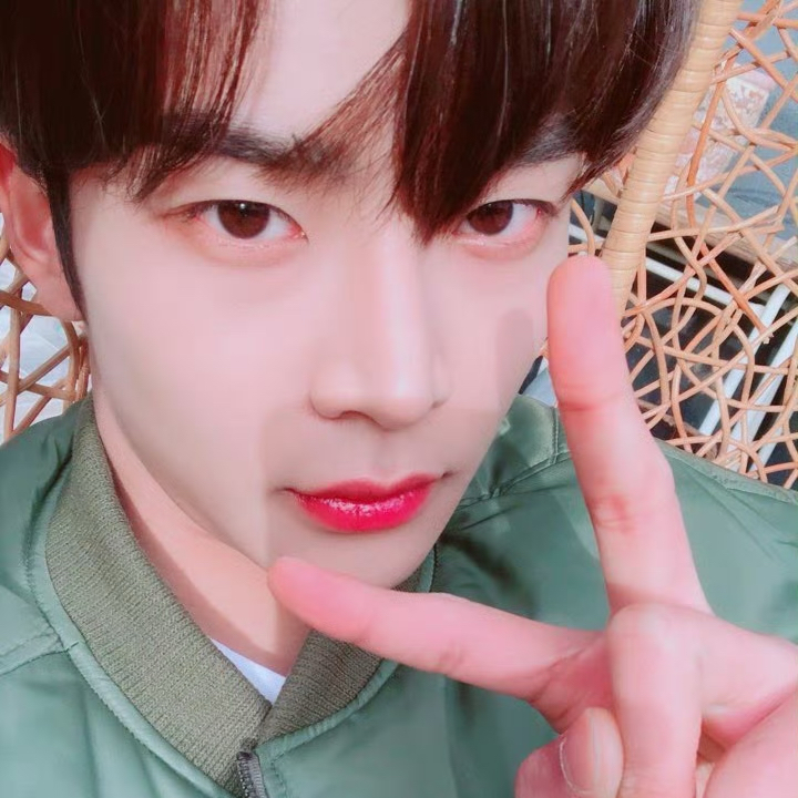 Cuplikan di balik layar dari Rowoon