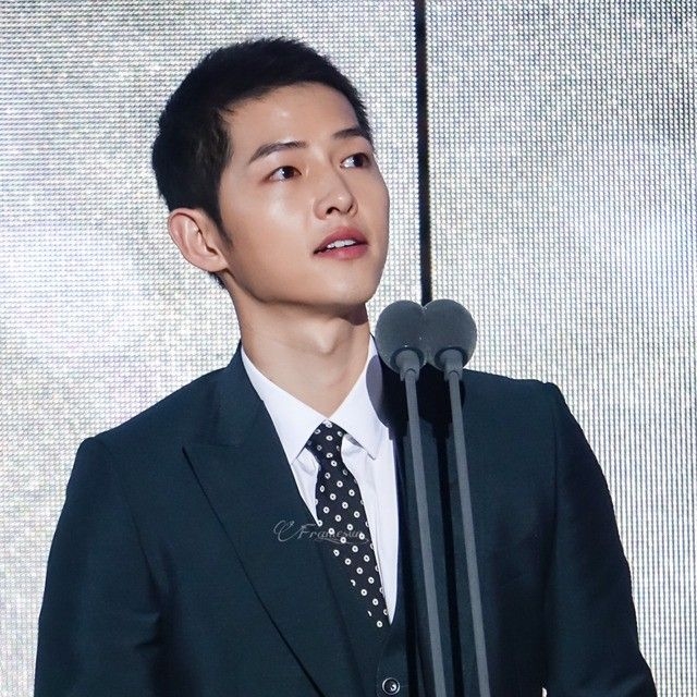 ソン・ジュンギのビハインドカット