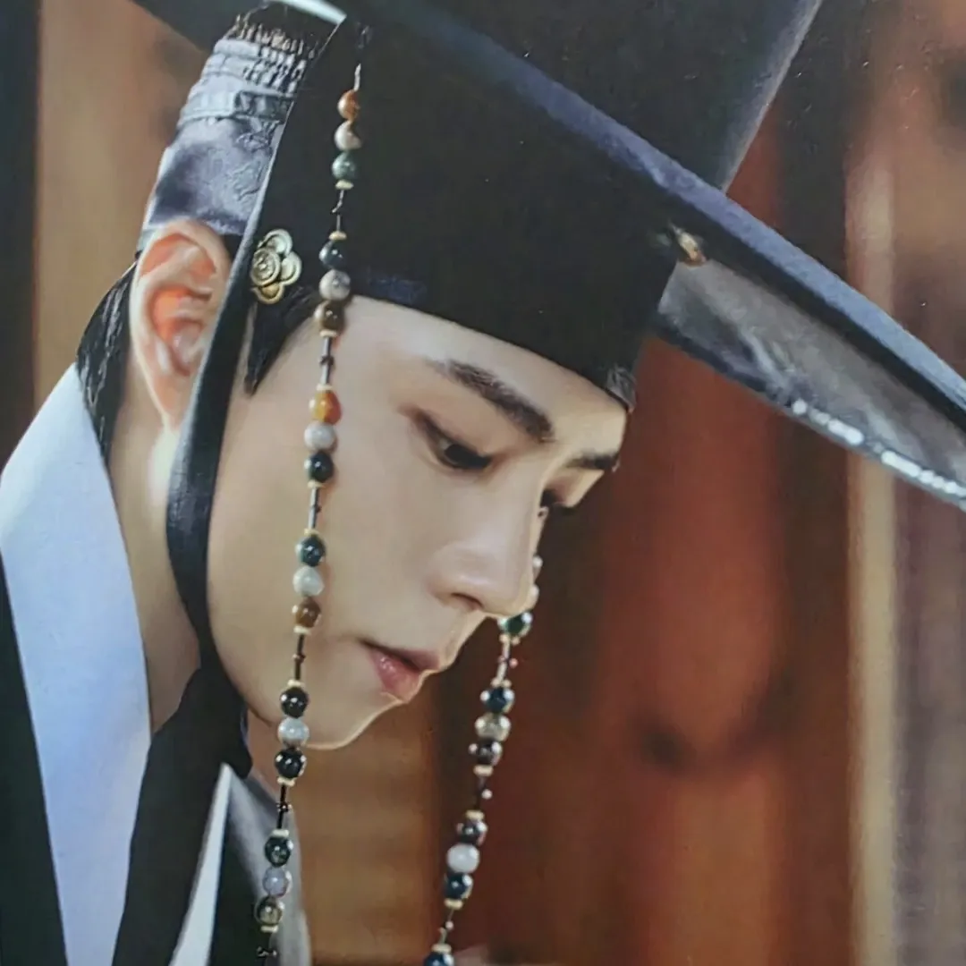 A moment captured by a fan of Park Bogum