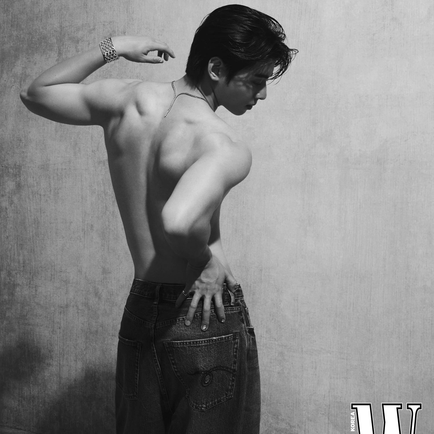 A moment captured by a fan of Cha Eunwoo