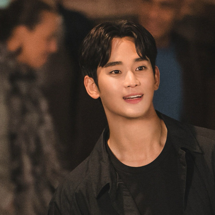 Recent activity shot of Kim Soohyun