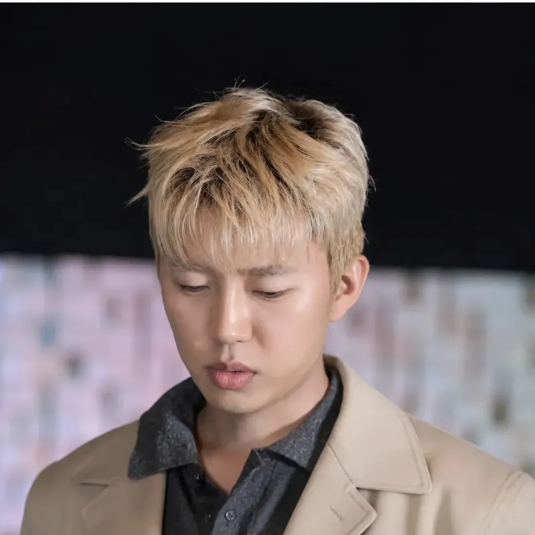 Foto terbaru dari Lim Youngwoong