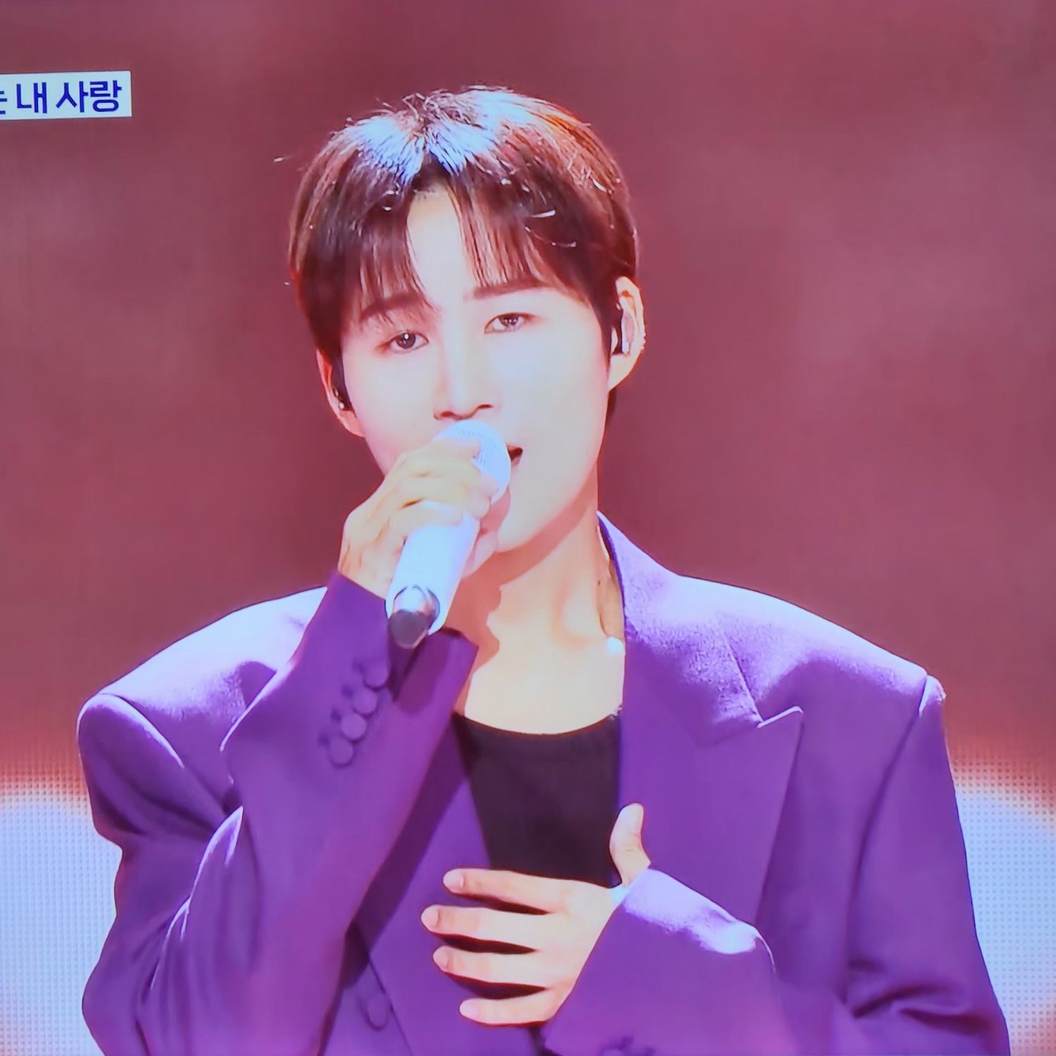 粉丝拍下的金熙栽瞬间