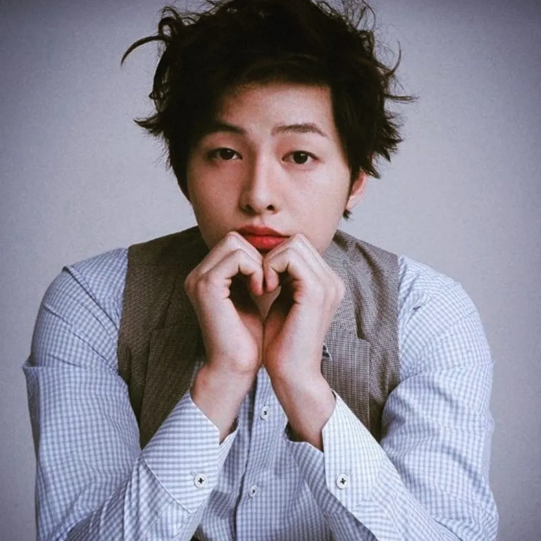 커뮤니티에서 화제된 인기 셀럽 콘텐츠