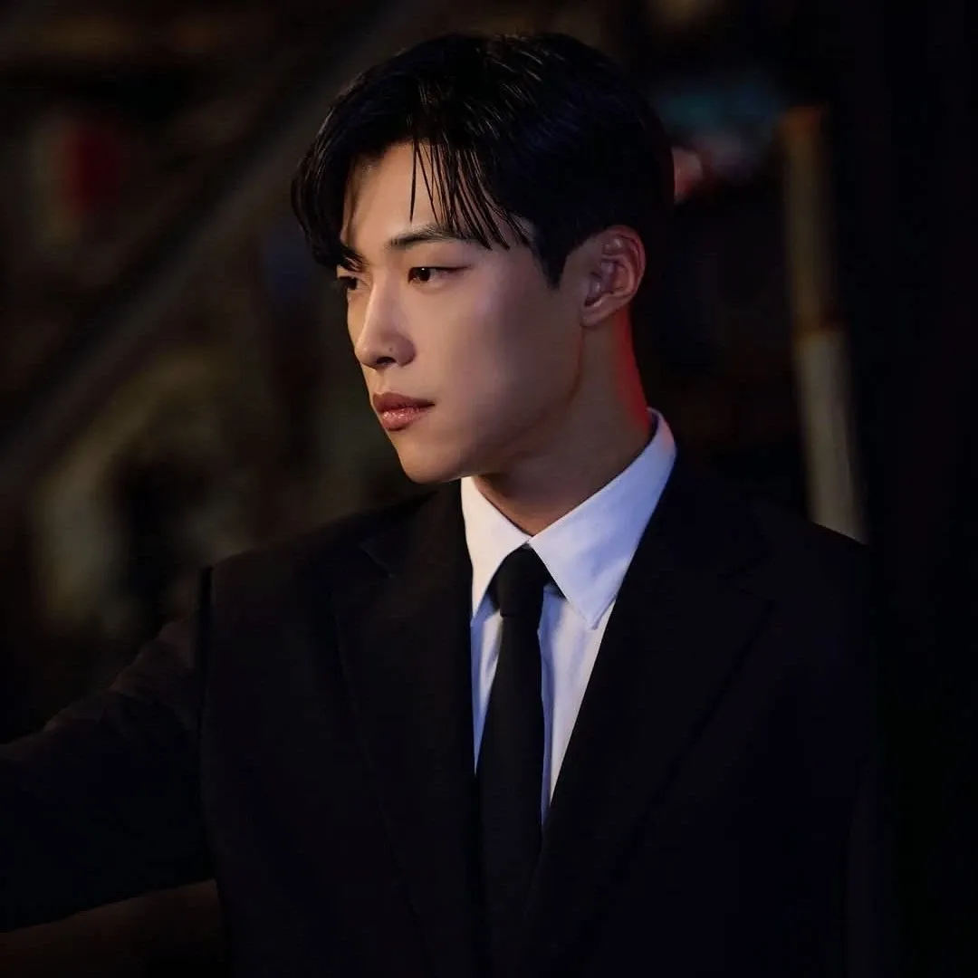 Behind-the-scenes cut of Woo Dohwan