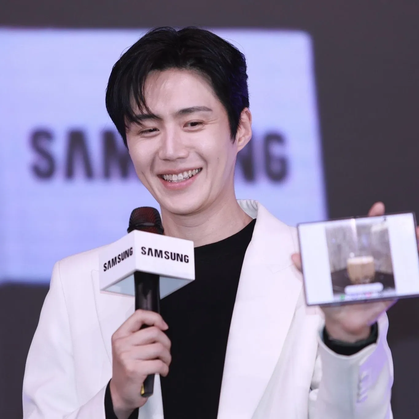 Foto kegiatan terbaru dari Kim Seonho
