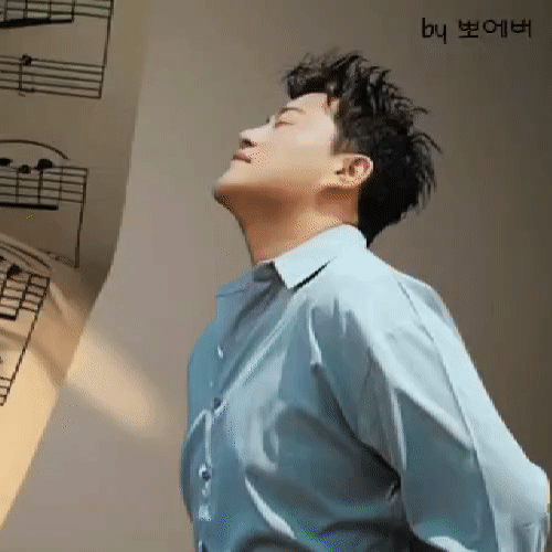 A moment captured by a fan of Kim Hojoong