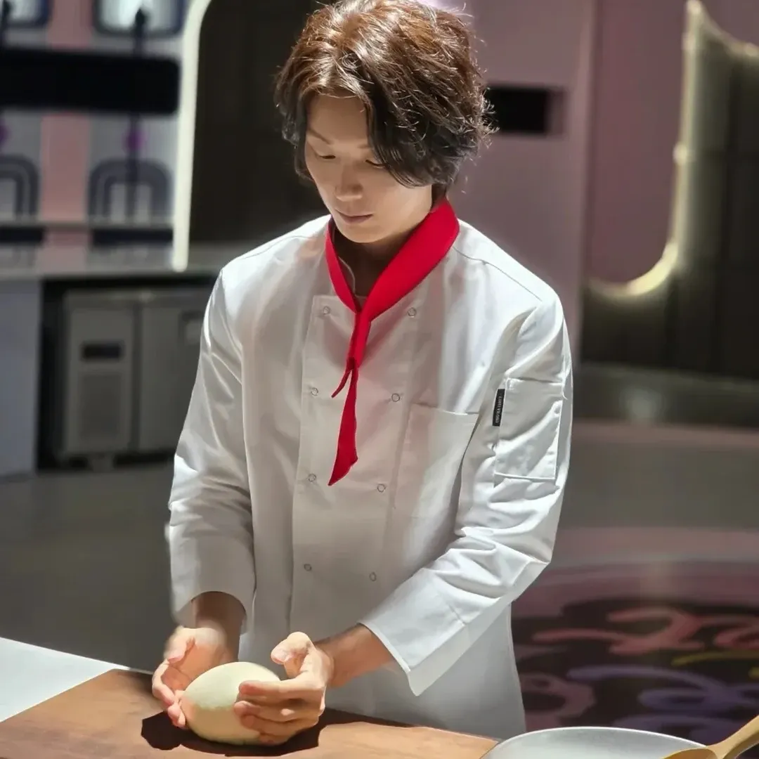 Recent activity shot of Yoon Shiyoon