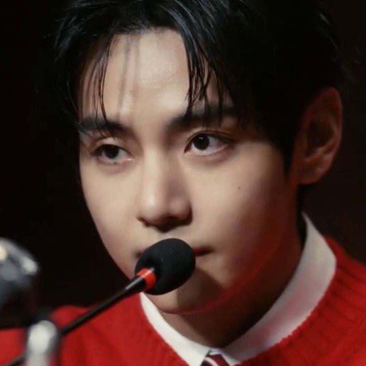 Behind-the-scenes cut of Kim Taehyung (V)