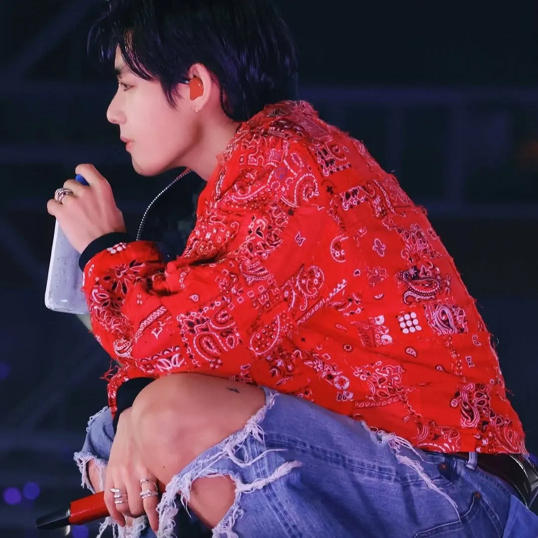 Latest photo of Kim Taehyung (V)