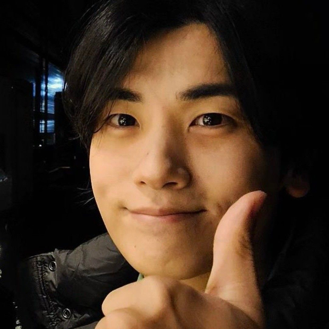 Behind-the-scenes cut of Park Hyungsik
