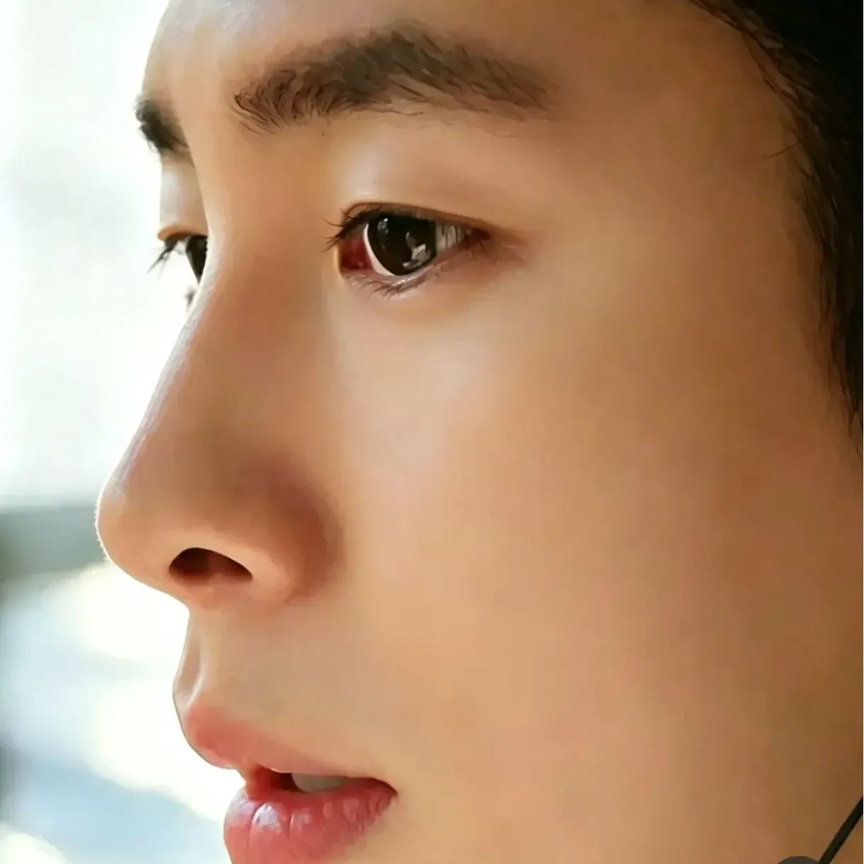 A moment captured by a fan of Lee Jaewook