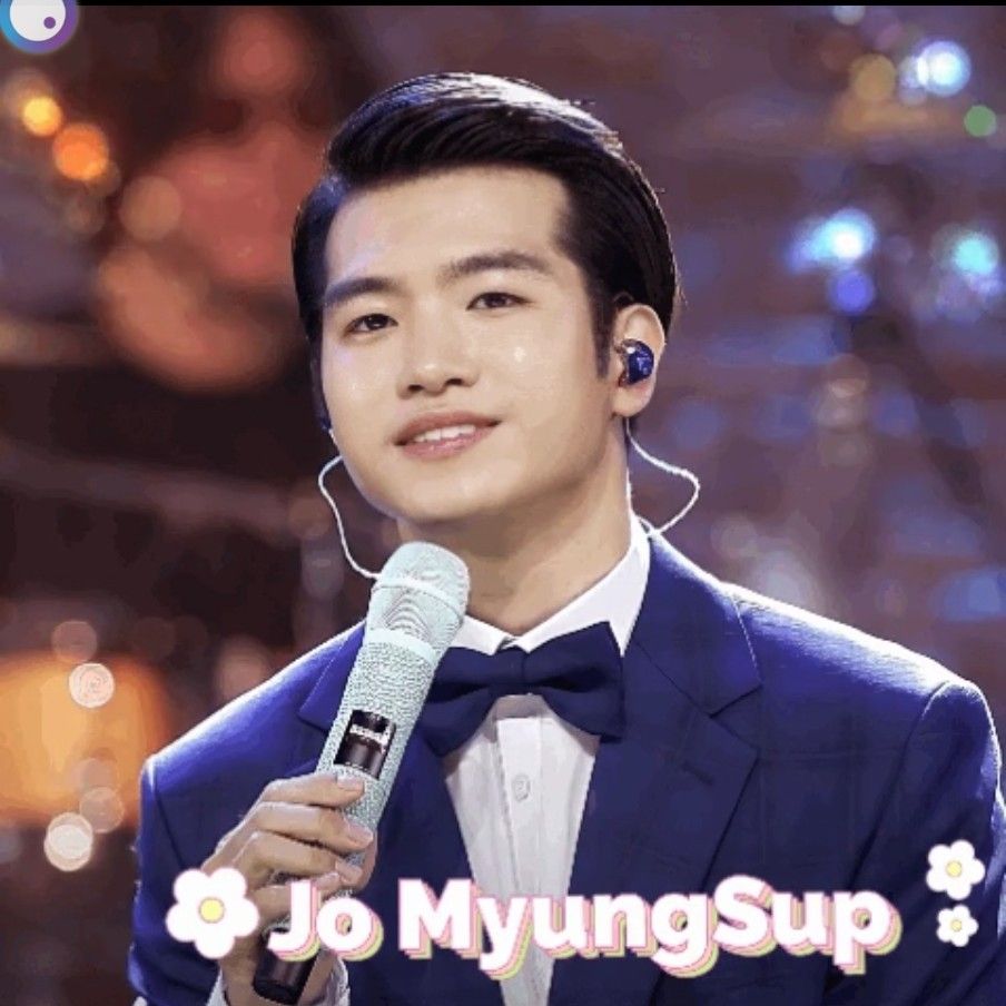 粉丝拍下的赵明燮瞬间