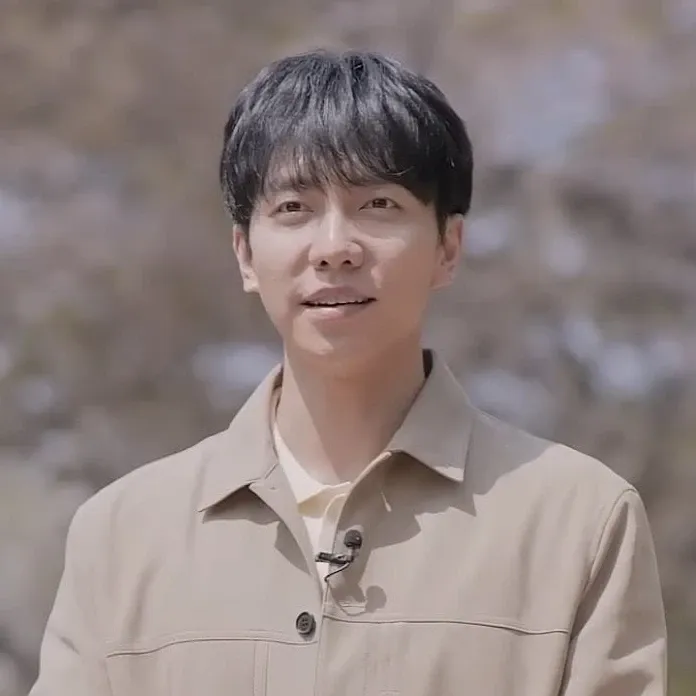 Momen yang diabadikan oleh penggemar Lee Seunggi