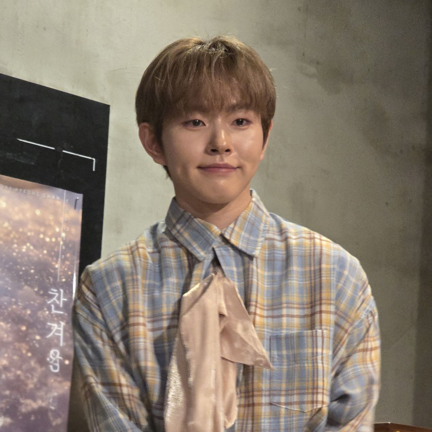 Behind-the-scenes cut of Lee Byeongchan