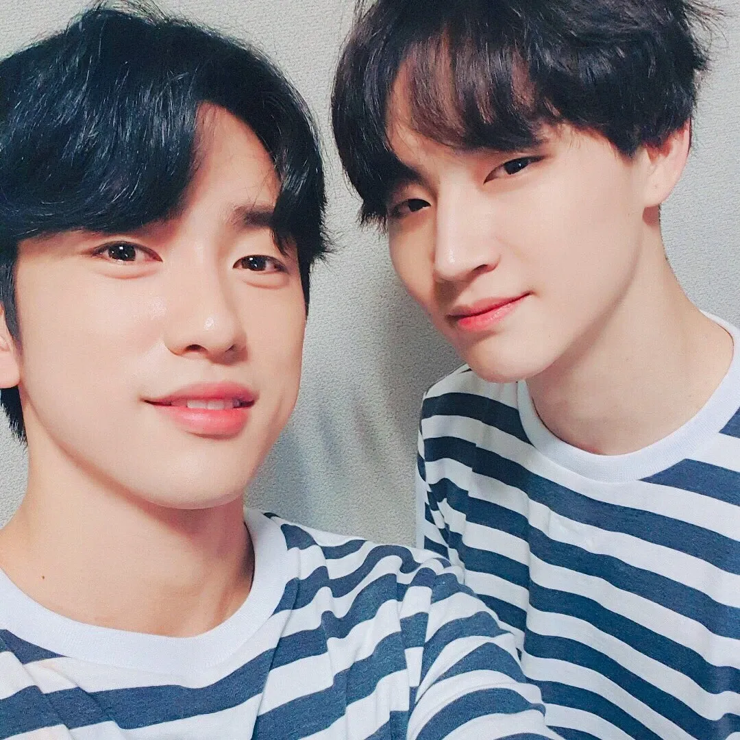Cuplikan di balik layar dari Park Jinyoung