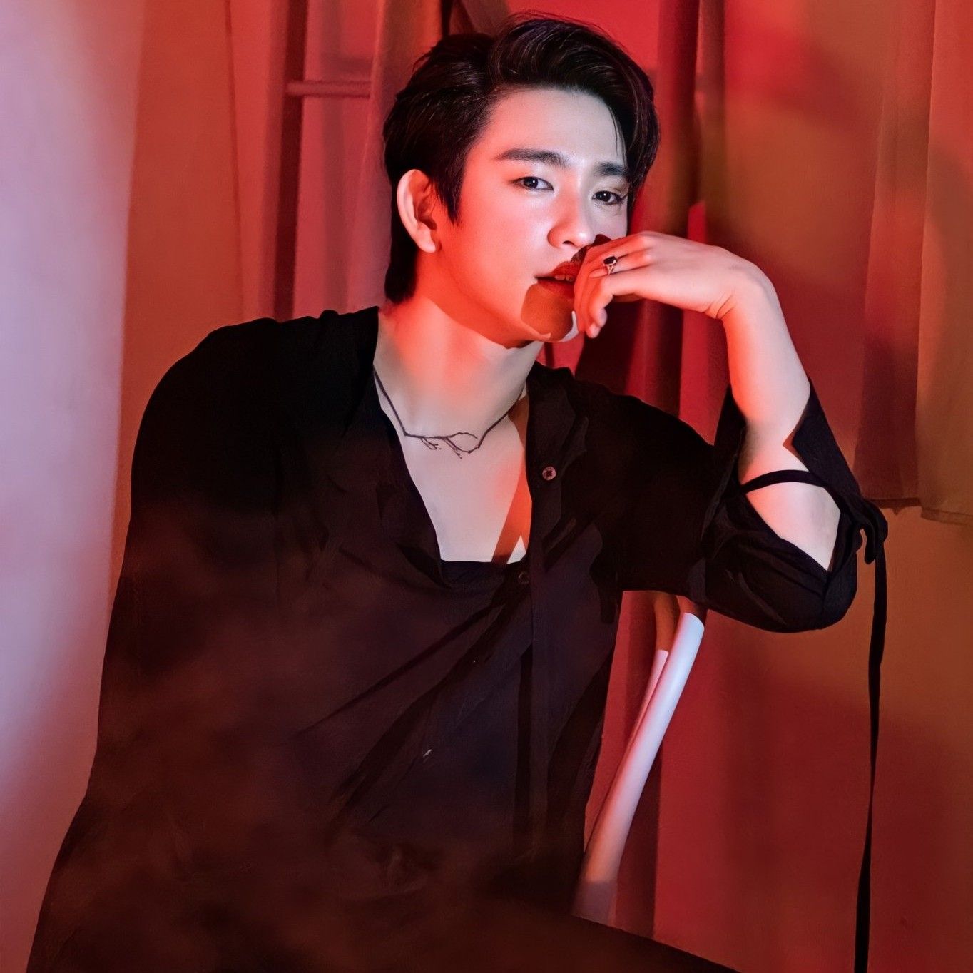 Momen yang diabadikan oleh penggemar Park Jinyoung