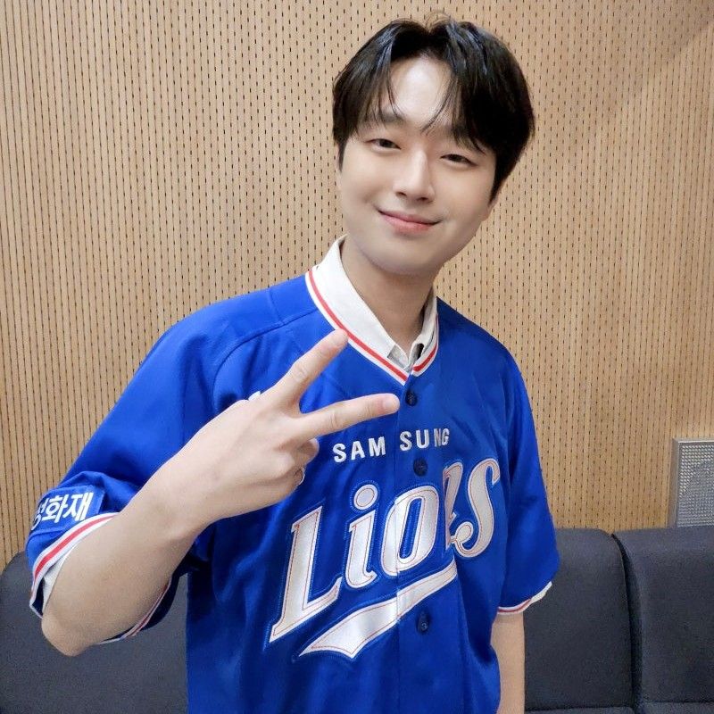 Foto kegiatan terbaru dari Lee Chanwon