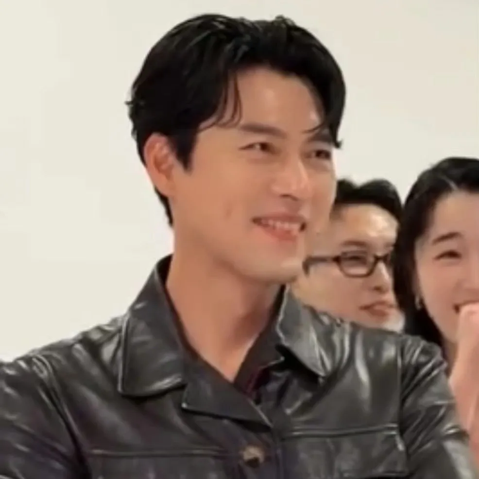 Foto kegiatan terbaru dari Hyun Bin