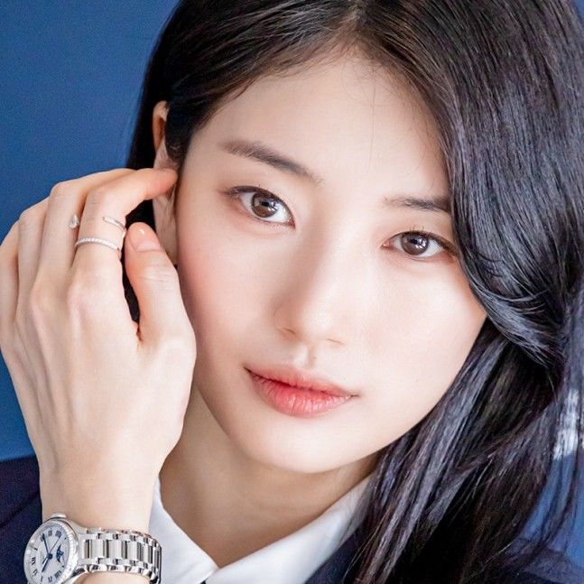 ペ・スジの最近の活動ショット