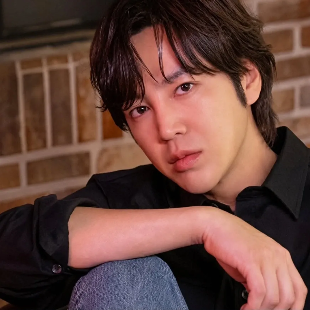 Behind-the-scenes cut of Jang Geunsuk