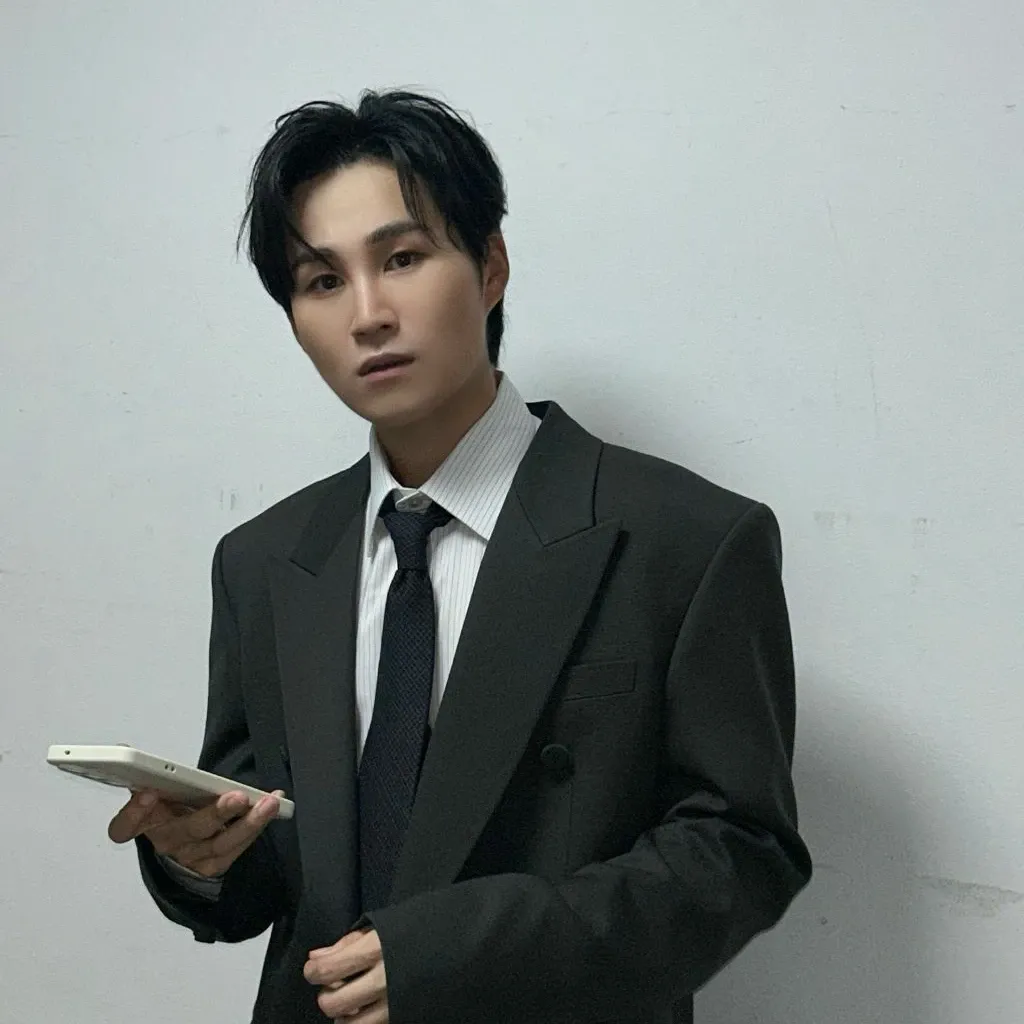 김희재의 비하인드 컷