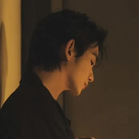 A moment captured by a fan of Kim Soohyun