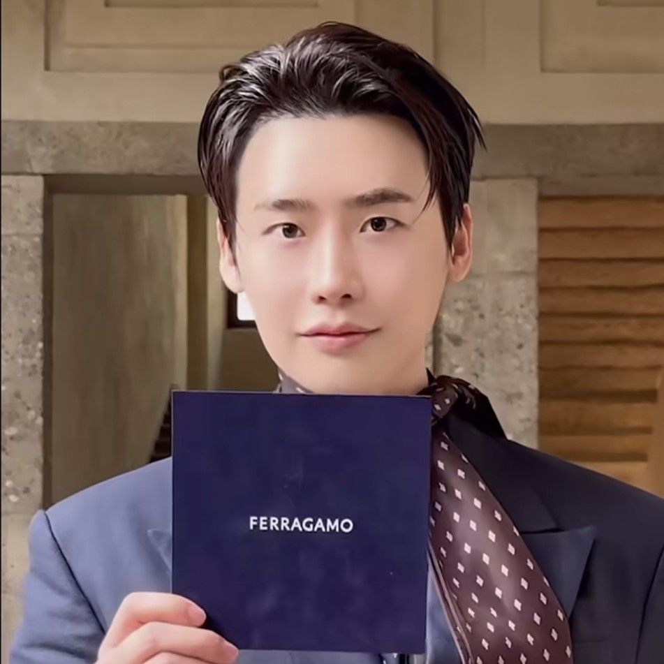 Behind-the-scenes cut of Lee Jongsuk