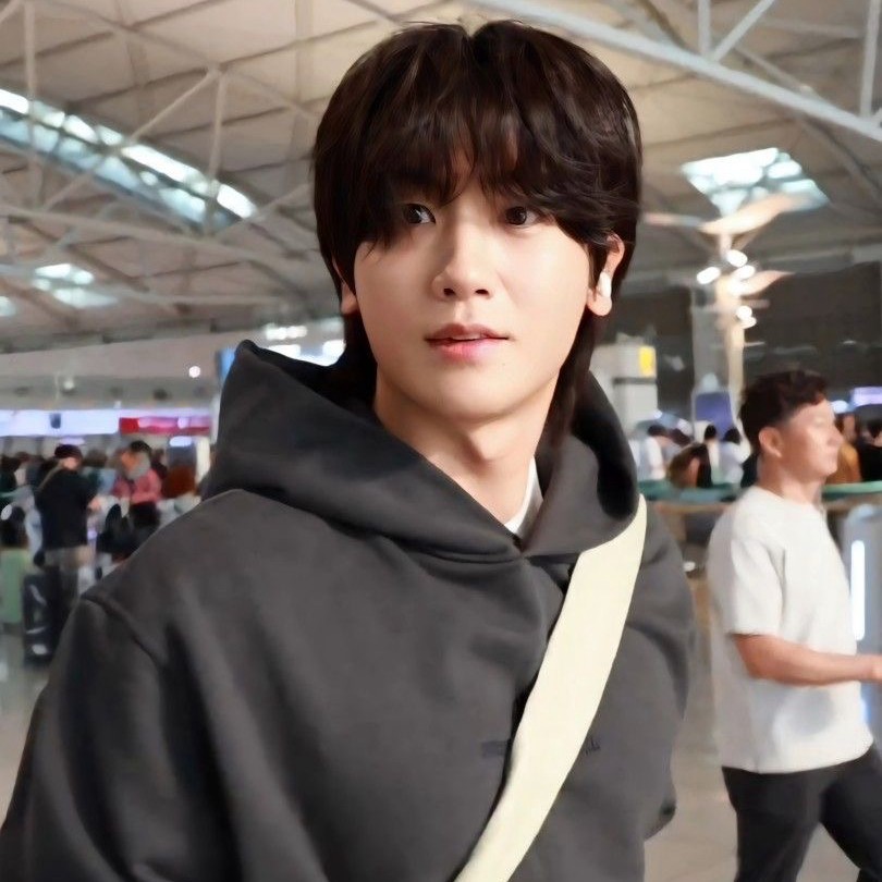 Recent activity shot of Park Hyungsik