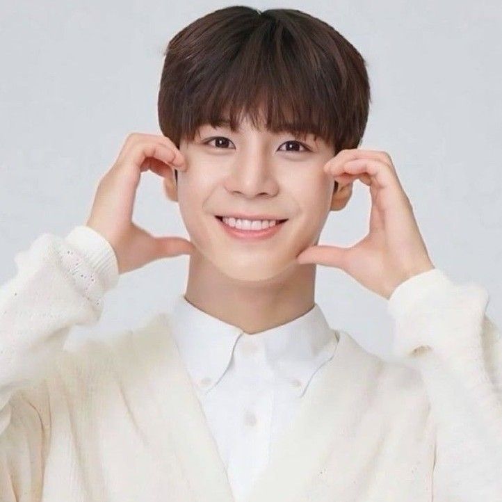 Cuplikan di balik layar dari Jeong Dongwon