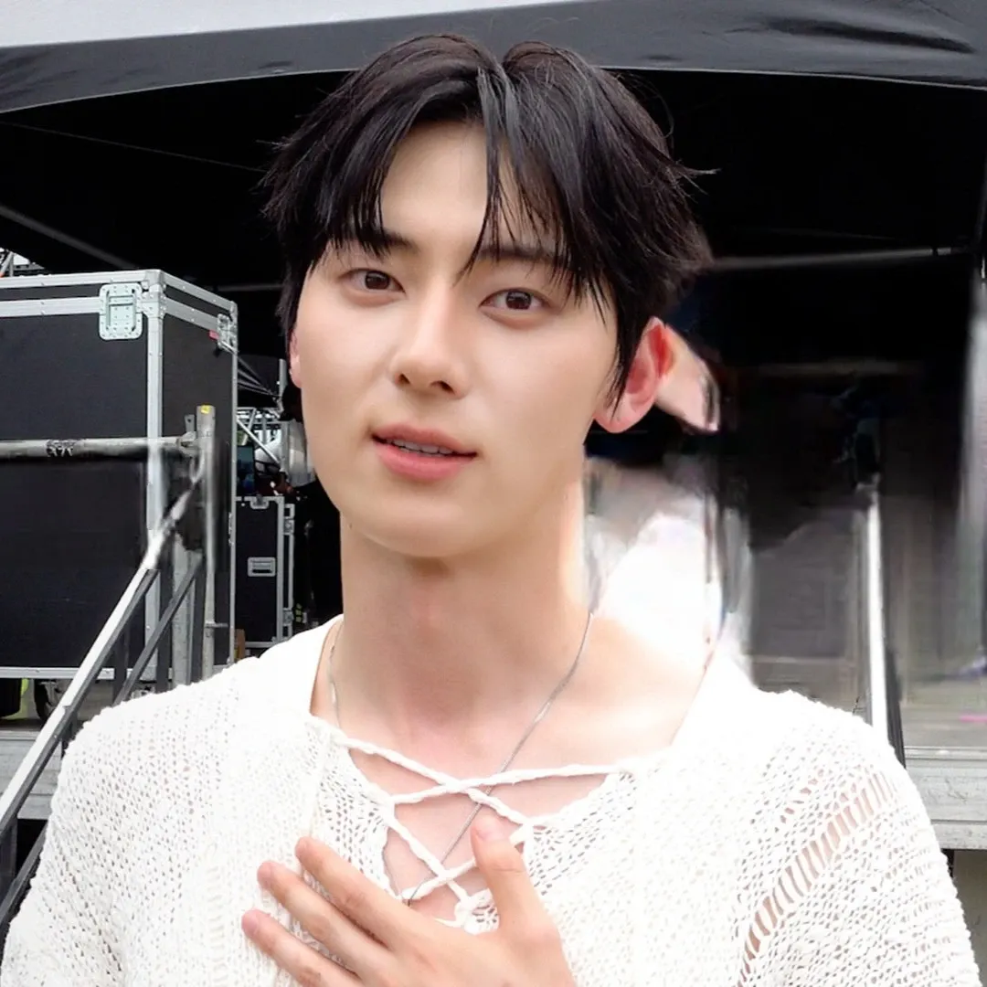Latest photo of Hwang Minhyun
