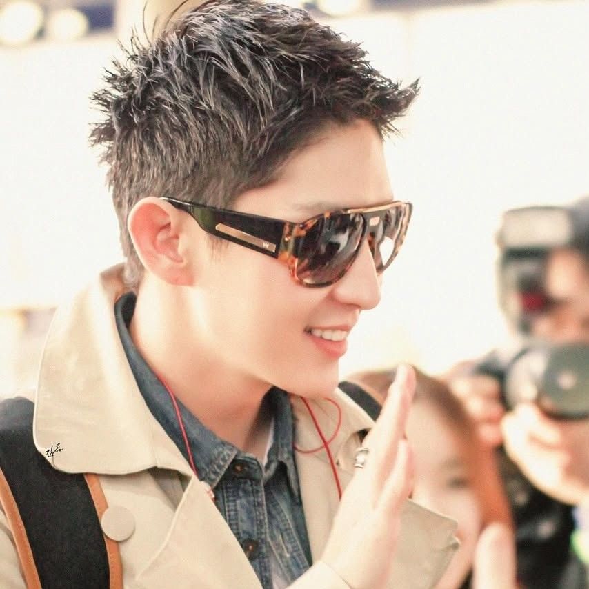 Recent activity shot of Lee Joongi