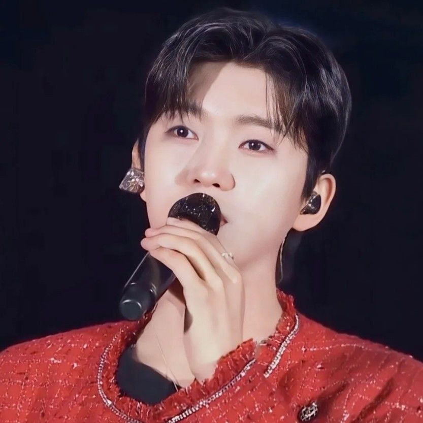 Latest photo of Lim Youngwoong