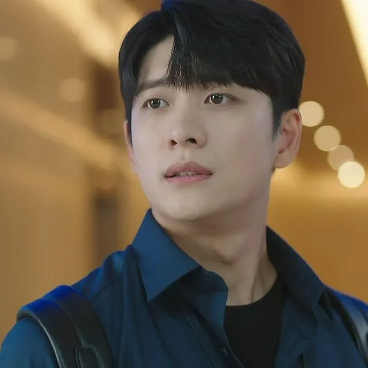 A moment captured by a fan of Kang Taeoh