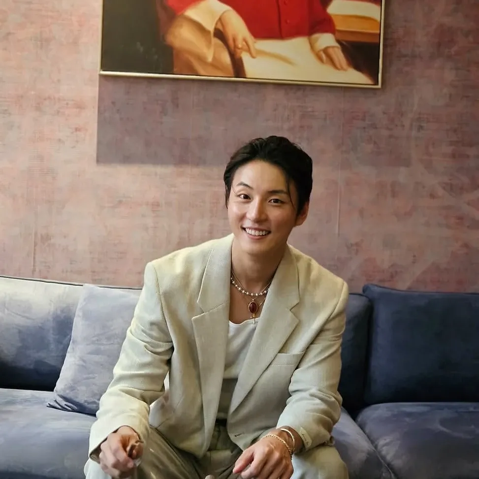 Recent activity shot of Yoon Shiyoon