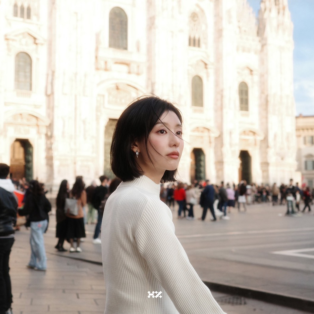 A moment captured by a fan of Kim Jiwon