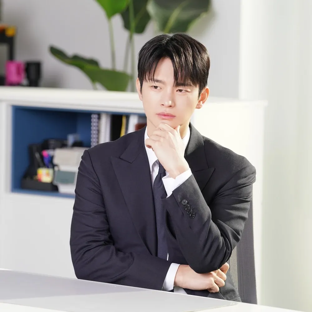 Latest photo of Seo Inguk