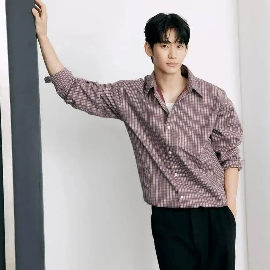 Behind-the-scenes cut of Kim Soohyun