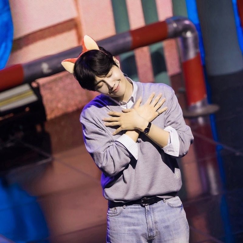 Behind-the-scenes cut of Kim Seonho