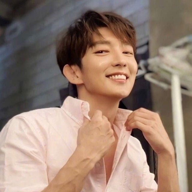 Behind-the-scenes cut of Lee Joongi