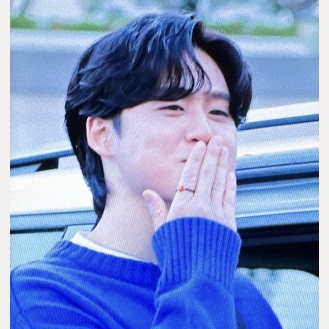 Behind-the-scenes cut of Lee Solomon