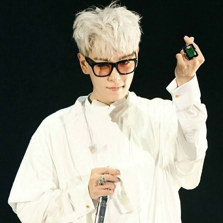 최승현 (T.O.P)의 비하인드 컷