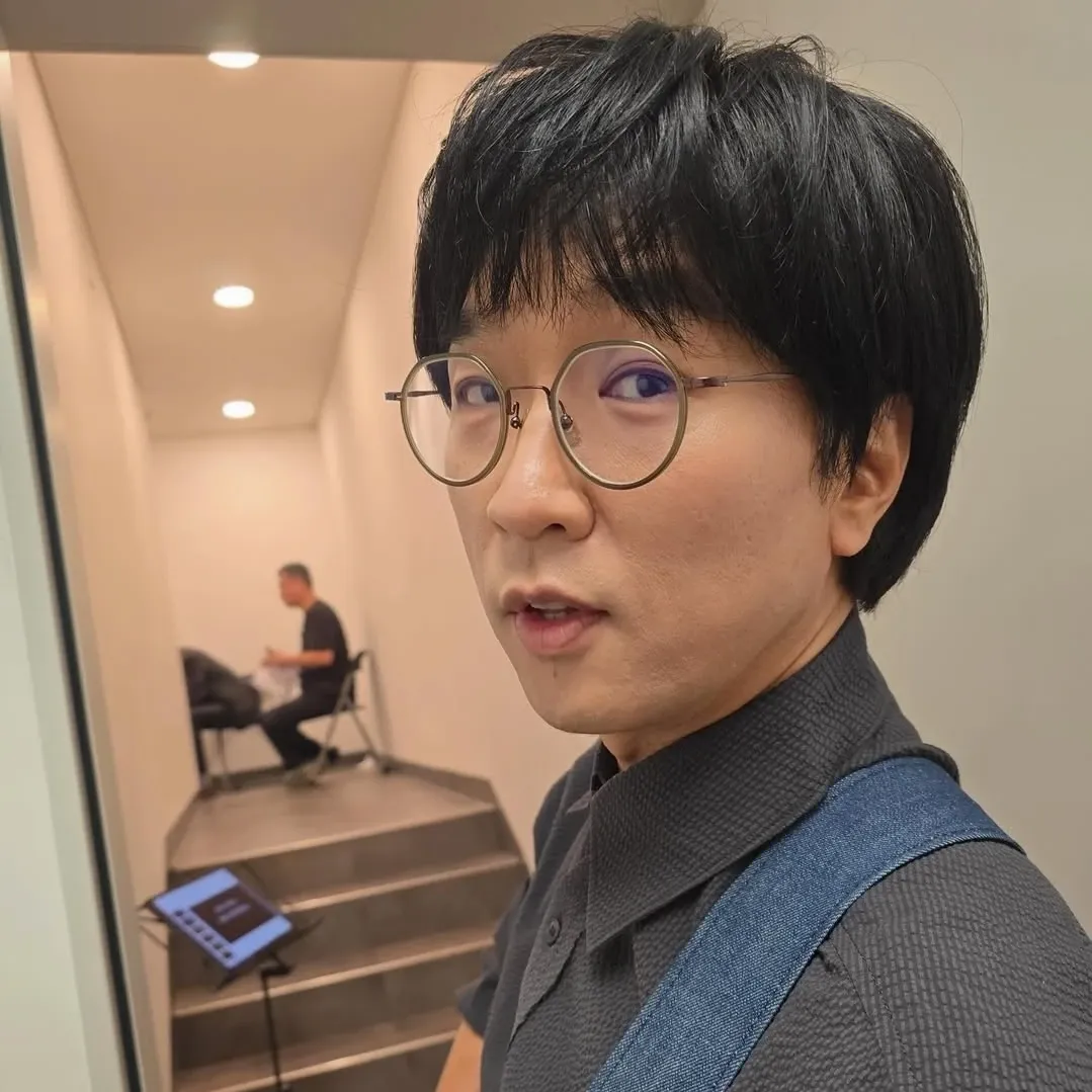 Behind-the-scenes cut of Bak Changgeun