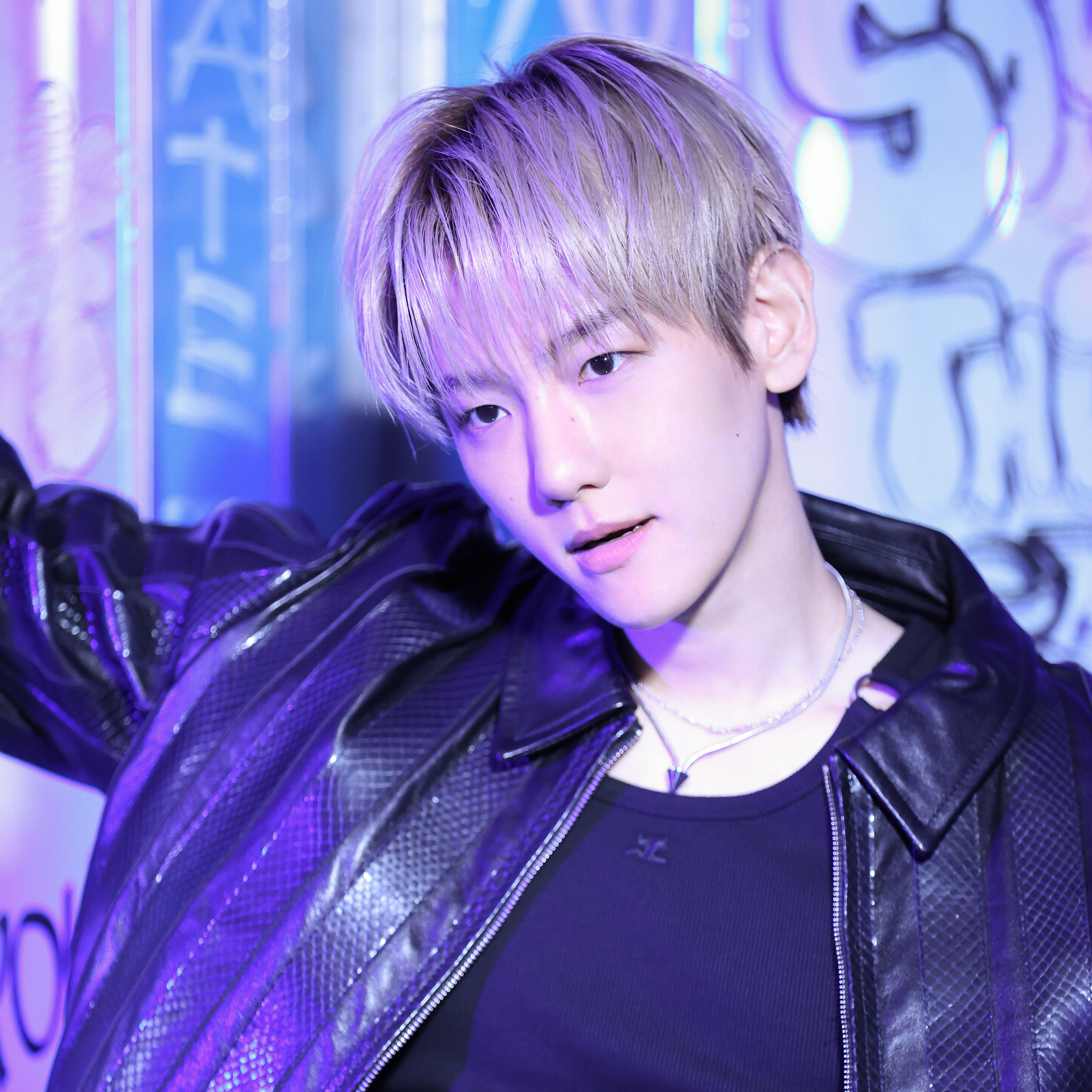 Behind-the-scenes cut of Baekhyun