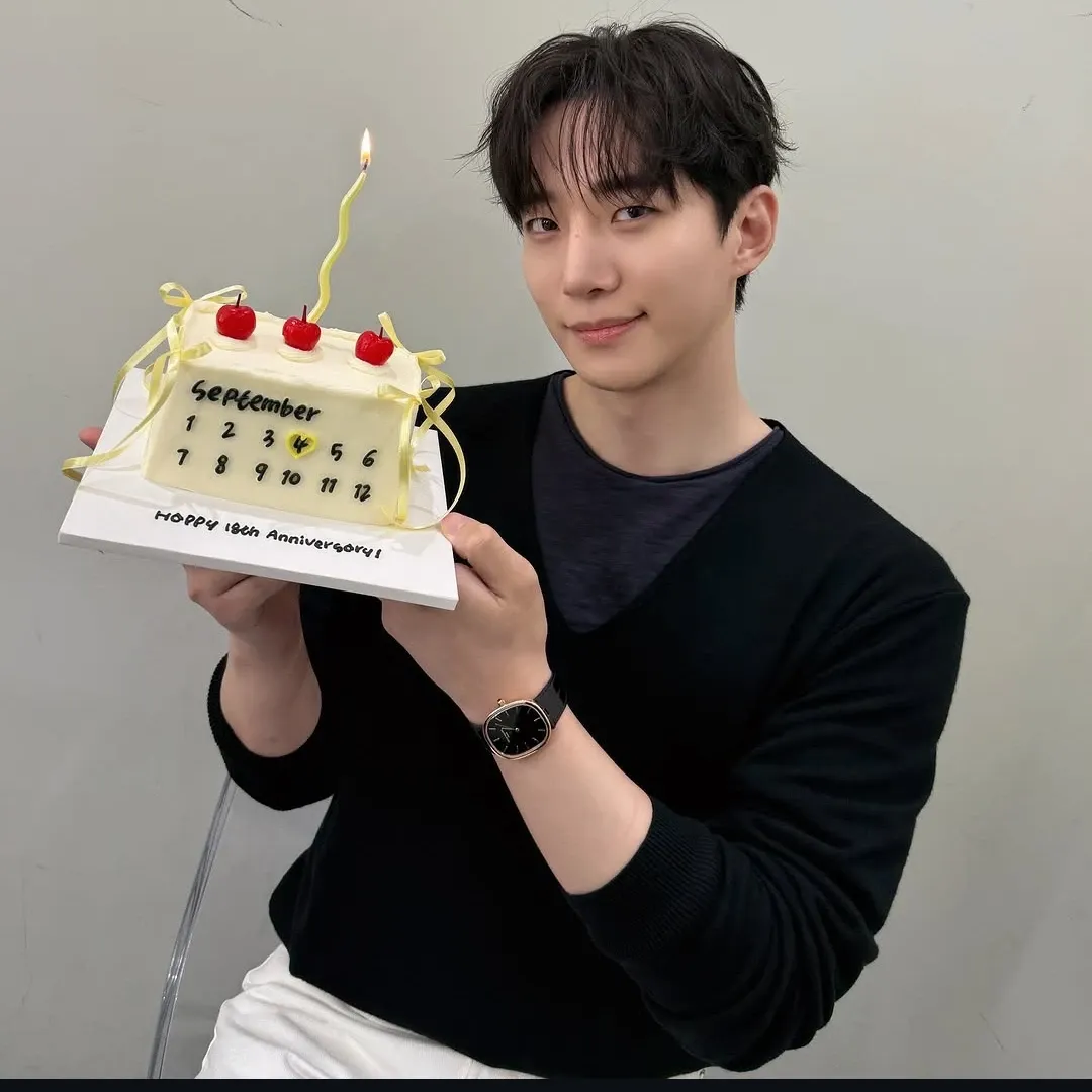 Foto terbaru dari Lee Junho
