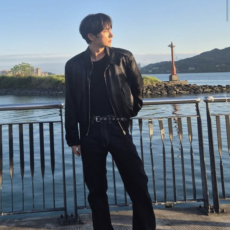 Latest photo of Lee Joongi