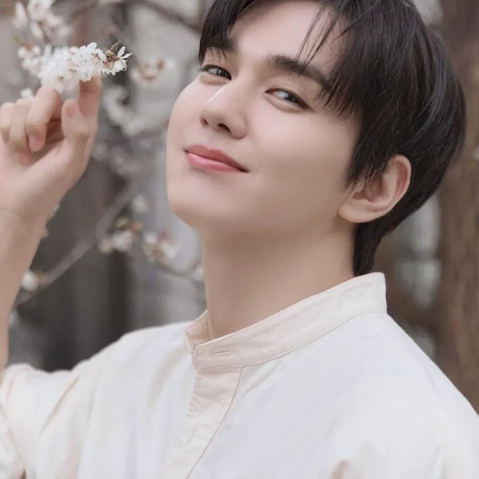 A moment captured by a fan of Yoo Seungho