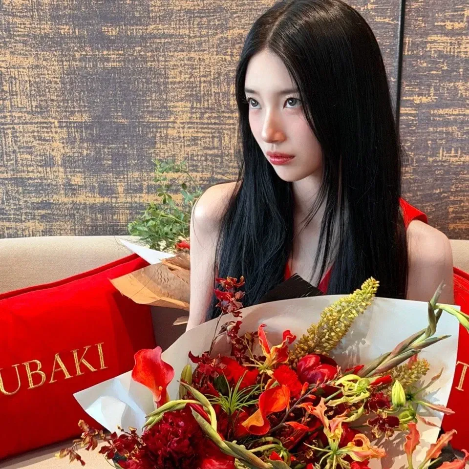 Behind-the-scenes cut of Bae Suzy